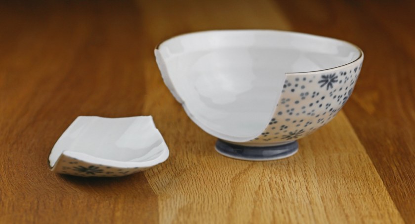 Jak naprawić porcelanę? Zobacz nasze wskazówki