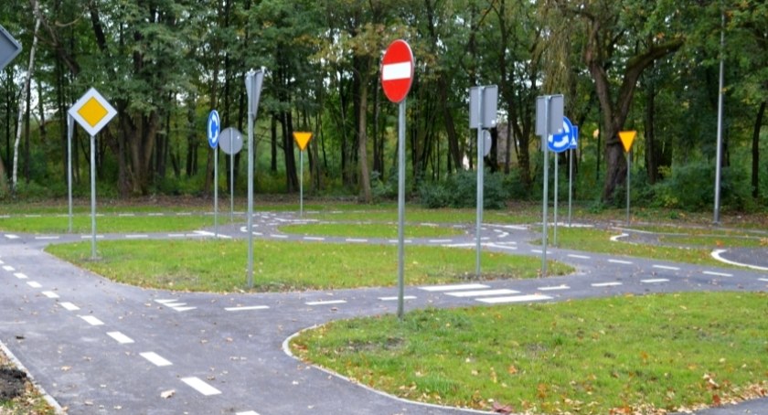 Kolejne podejście do budowy miasteczka rowerowego w Krasowach