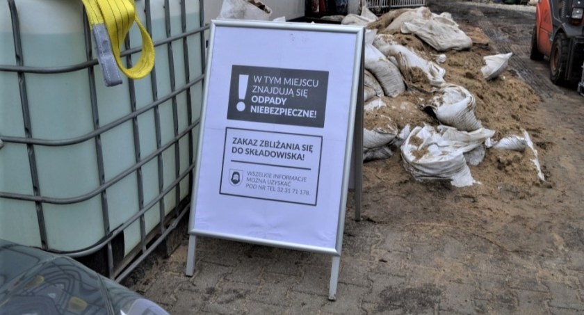 Czterech wykonawców zainteresowanych usunięciem niebezpiecznych odpadów ze składowiska w Brzezince