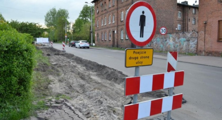 Laryska już przejezdna. Dziury załatane