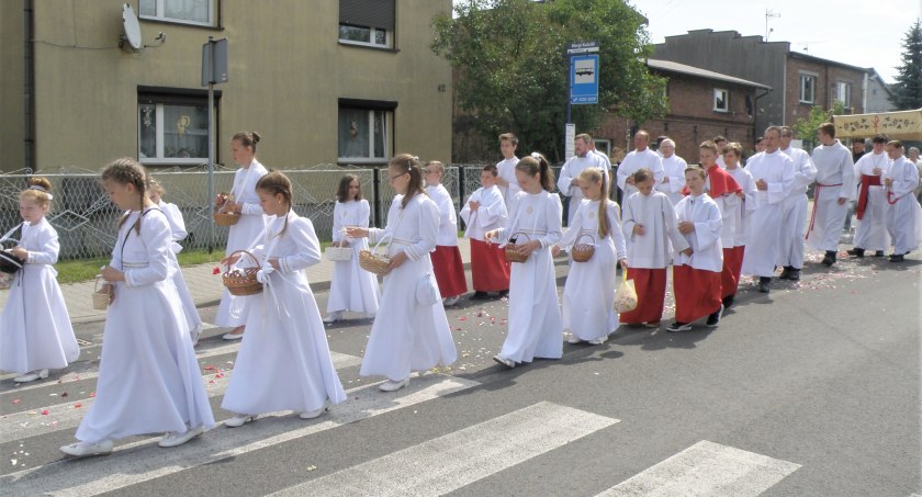 Ulicami Larysza przeszła procesja Bożego Ciała [zdjęcia]