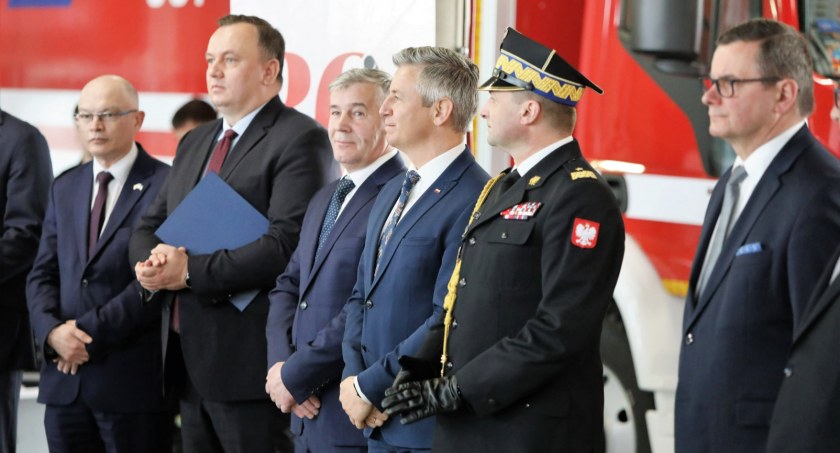 48 nowych wozów dla śląskich OSP