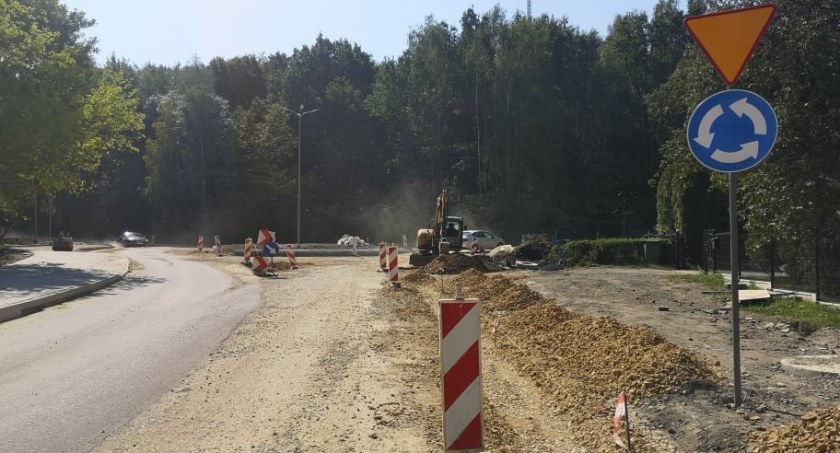 Na Wesołej budują drugie rondo