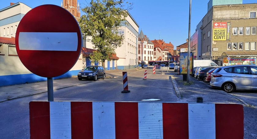 Zmiany na skrzyżowaniu i na ul. Towarowej. Kierowcy, zachowajcie czujność