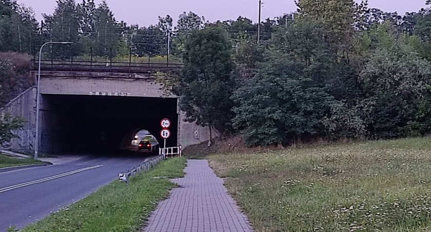 Kolejowy hałas nie daje spać