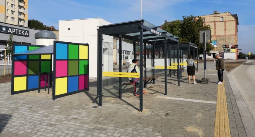 Jak się nie ma pomysłu czy wyobraźni, to warto skorzystać z cudzych przykładów – głos w sprawie centrum przesiadkowego