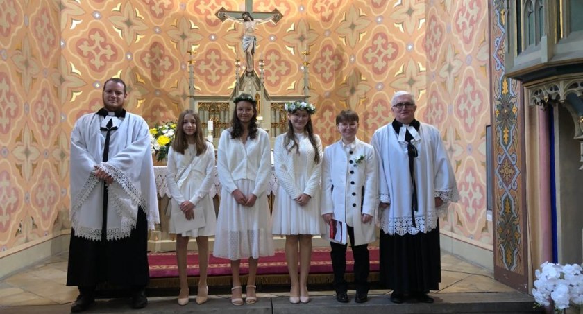 Uroczystość konfirmacji w kościele ewangelicko-augsburskim w Mysłowicach