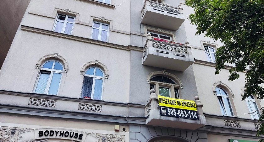 Miasto sprzedaje mieszkanie w kamienicy przy ul. Katowickiej