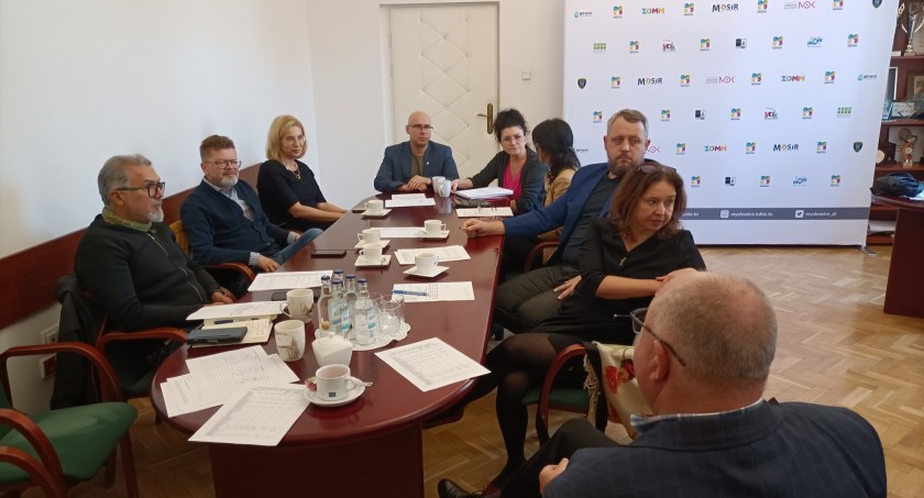 Przedsiębiorcy negocjują stawkę podatku