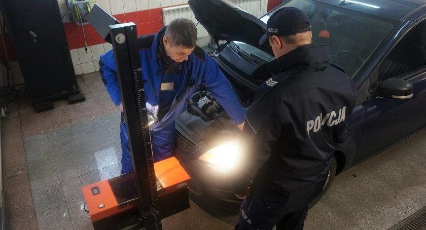 Bezpłatnie sprawdzisz światła samochodu