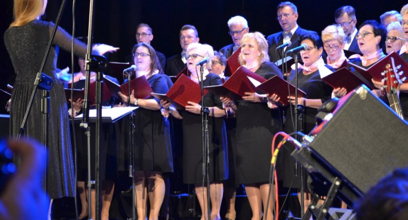 Chór Familia osiągnął pełnoletność i zaprasza na urodzinowy koncert