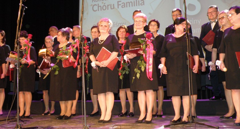 Chórzyści z Brzezinki świętowali „osiemnastkę”