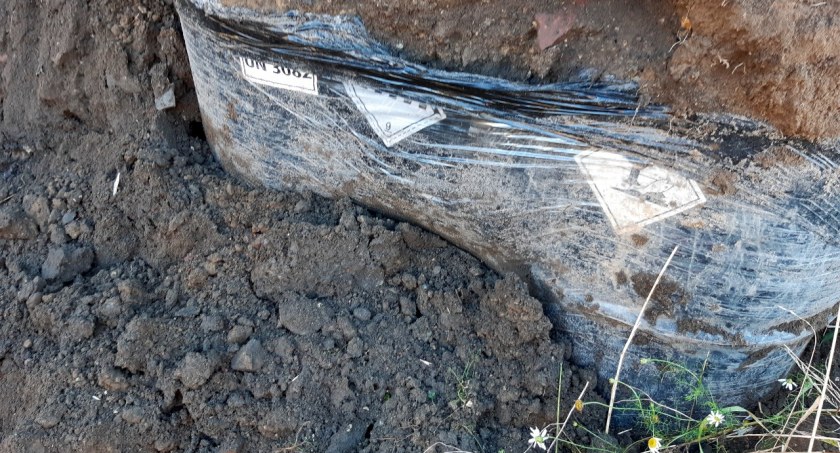 Klub radnych KO domaga się informacji o kontrakcie na wywóz niebezpiecznych odpadów