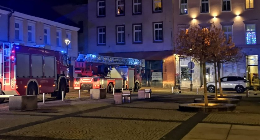 Wieczorna interwencja strażaków na Rynku