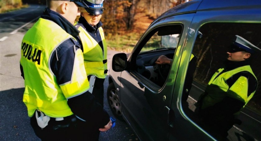 Policjanci udaremnili dalszą jazdę trzem nietrzeźwym kierowcom