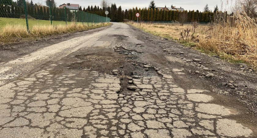 Będą łatać drogi. Gdzie i kiedy?
