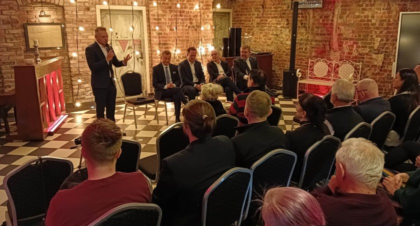 Posłowie KO spotkali się z mieszkańcami Mysłowic