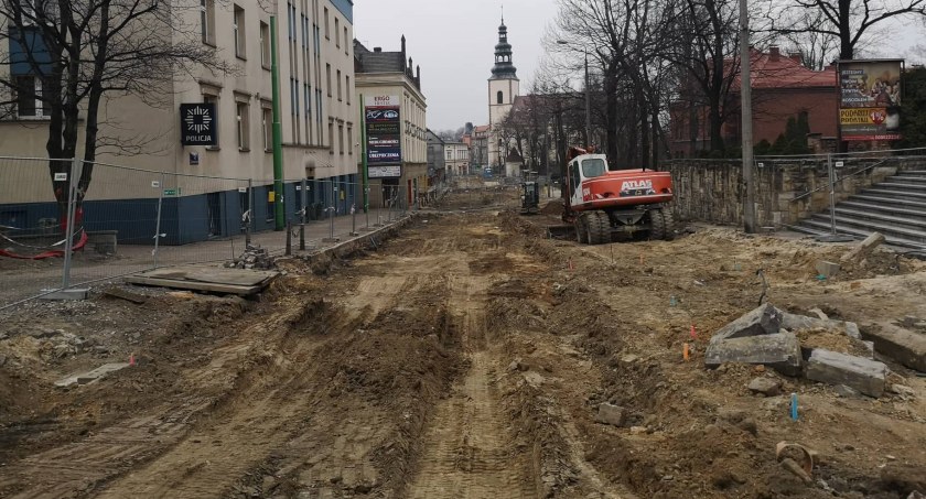 Prawdziwe przyczyny opóźnienia remontu torowiska tramwajowego w Mysłowicach