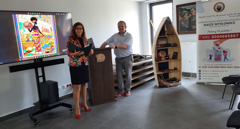 Charytatywne magnesy pomogą w opłaceniu nauki Nafuli z Kenii