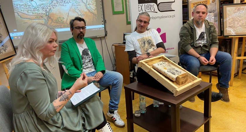 W bibliotece odbyło się spotkanie autorskie promujące powieść „Kawka. Pająk Mokoszy”