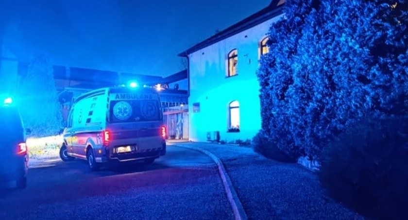 Strzelił sobie w głowę przed hotelem