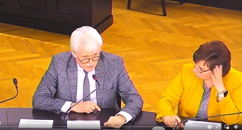 Nie będzie wyprzedaży gminnego majątku