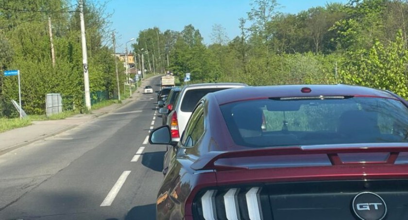 Zamknięty zjazd z S1 na autostradę A4 w Brzęczkowicach. Tworzą się ogromne korki