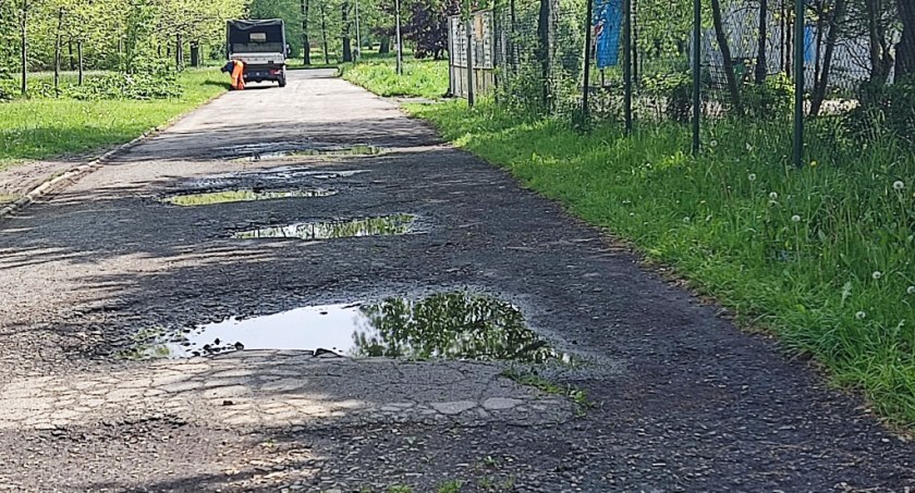 Porządki na Słupnej przed rozpoczęciem imprezowego sezonu
