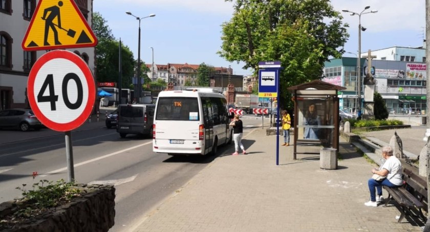 Ciasnota w busikach
