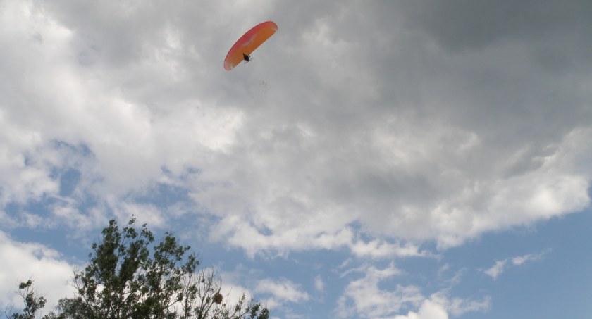 Piknik w SP15. Z nieba spadały cukierki