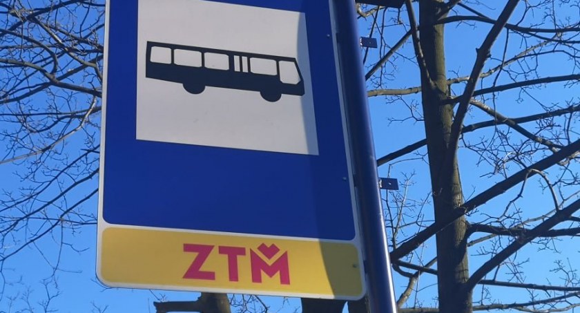 Do najbliższego przystanku mają 2 km. Proszą od dodatkowe połączenie autobusowe