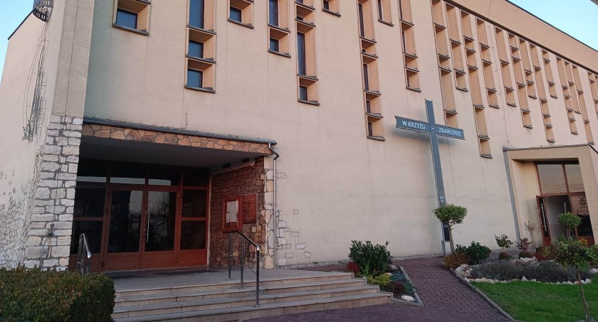 Zmieniają się proboszczowie w Krasowach i na Wesołej