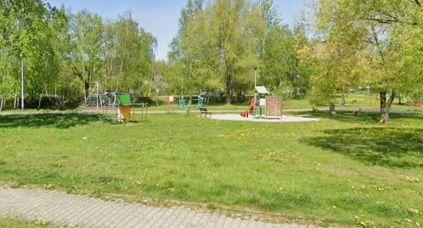 Plac zabaw przy ul. Partyzantów wzbogaci się o nowe urządzenia