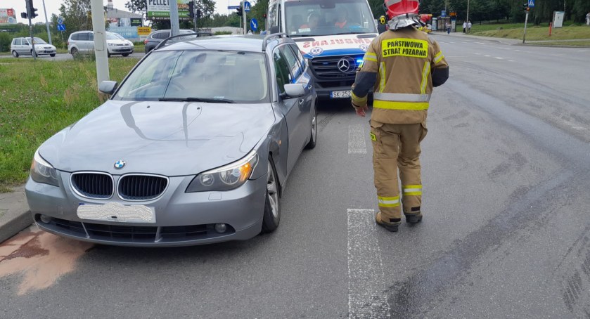 Zderzenie na skrzyżowaniu Katowickiej i Bończyka