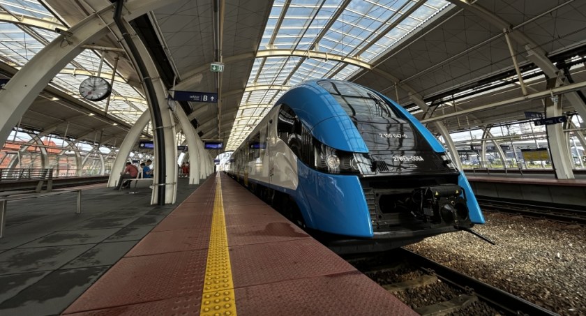 Koleje Śląskie mają ofertę dla seniorów 60+