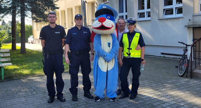 Bezpieczna droga do szkoły z SIL Nasze Mysłowice i drogówką
