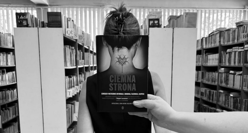Akcja fotograficzna biblioteki na Dzień Szpilek