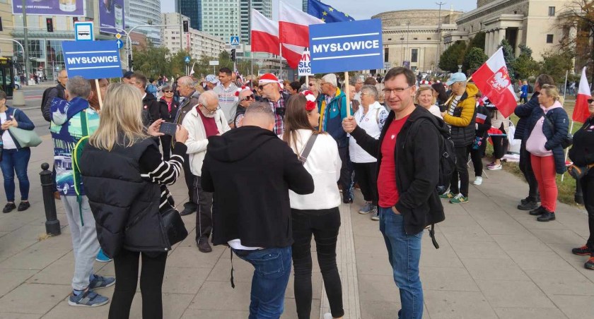 Mysłowiczanie na Marszu Miliona Serc w Warszawie