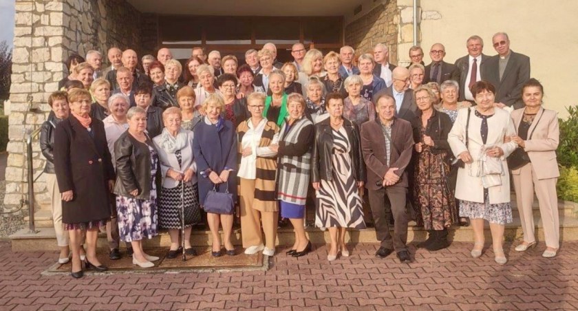 Spotkali się po 50 latach od ukończenia szkoły