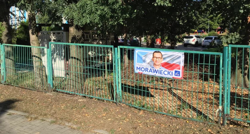 Nie ma zgody na wieszanie plakatów wyborczych byle gdzie