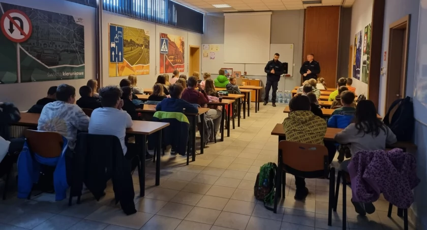 Uczniowie zdobywają cenną wiedzę w Regionalnych Centrach Bezpieczeństwa Ruchu Drogowego