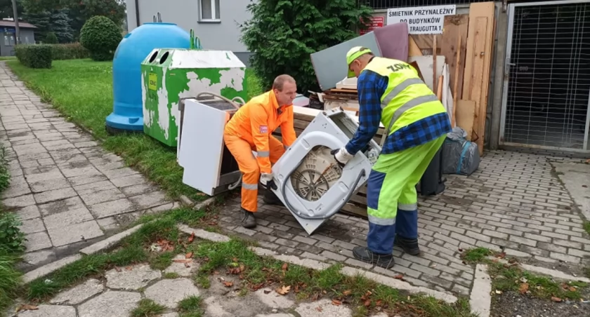 8 ton zebranych elektrośmieci