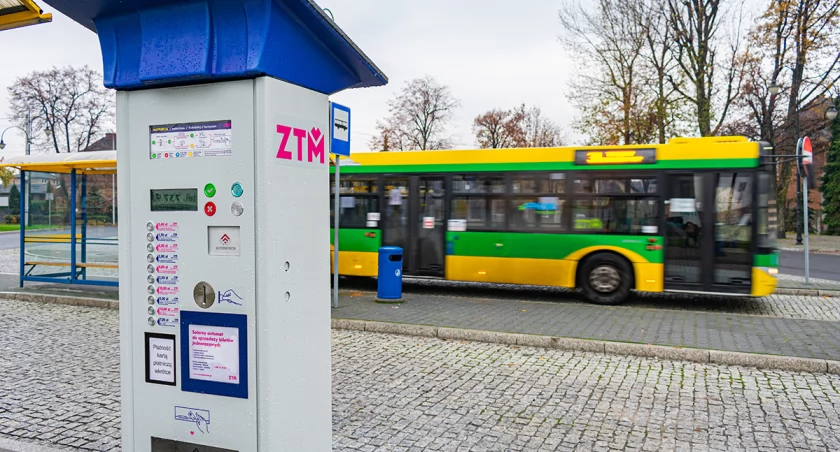 132 solarne biletomaty dla pasażerów ze Śląska i Zagłębia Dąbrowskiego