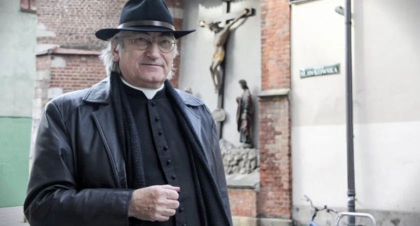Dlaczego młodzież w Polsce odchodzi od Boga?