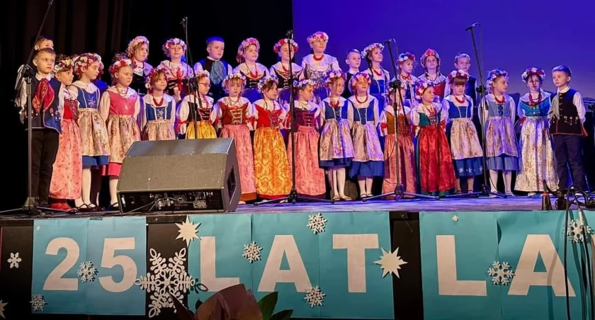 Laryskie śpiewacze „sreberka”
