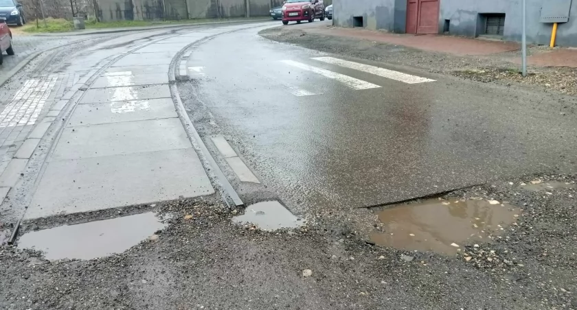 To jest dramat - czytelniczka o nawierzchni ul. Szymanowskiego