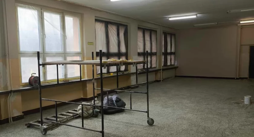 Uczniowie na wolnym, a w szkołach remonty