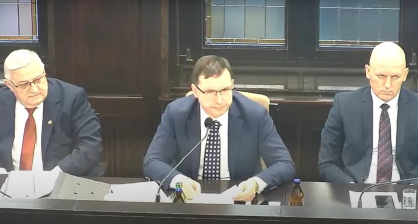 Gorąca sesja rady miasta  – fakty kontra przekłamania