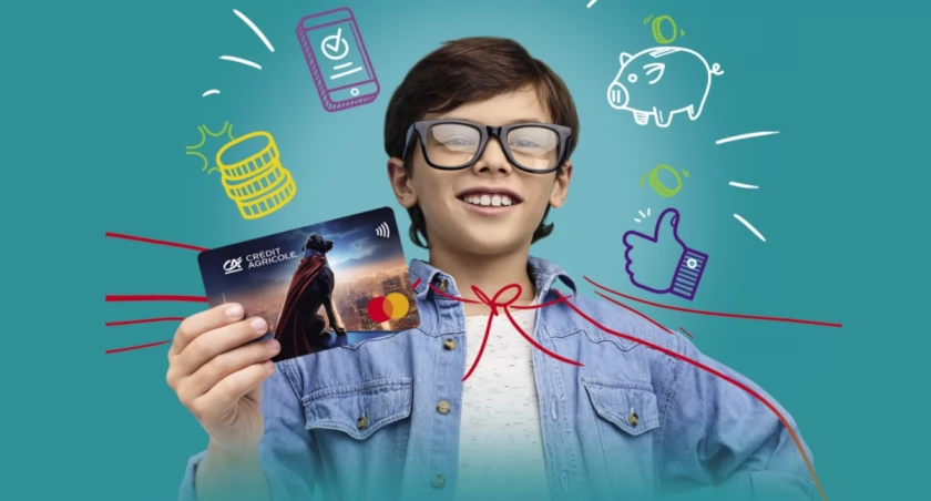 Podaruj dziecku jego pierwszą kartę. Niech nauczy się finansów