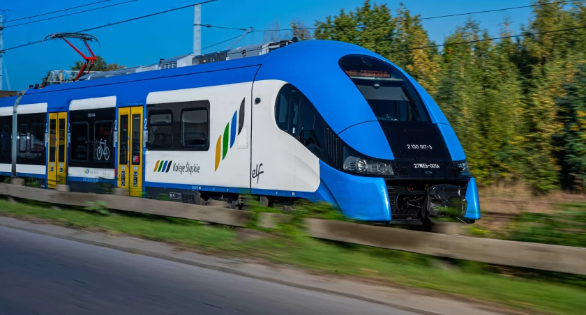 3,3 tys. pasażerów postawiło w marcu na Max Bilet Kolei Śląskich